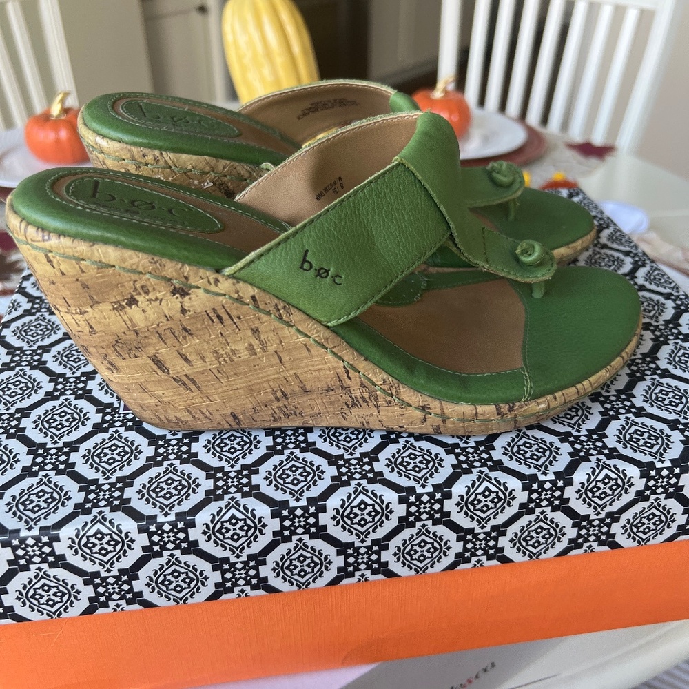b.o.c. Born shoes
